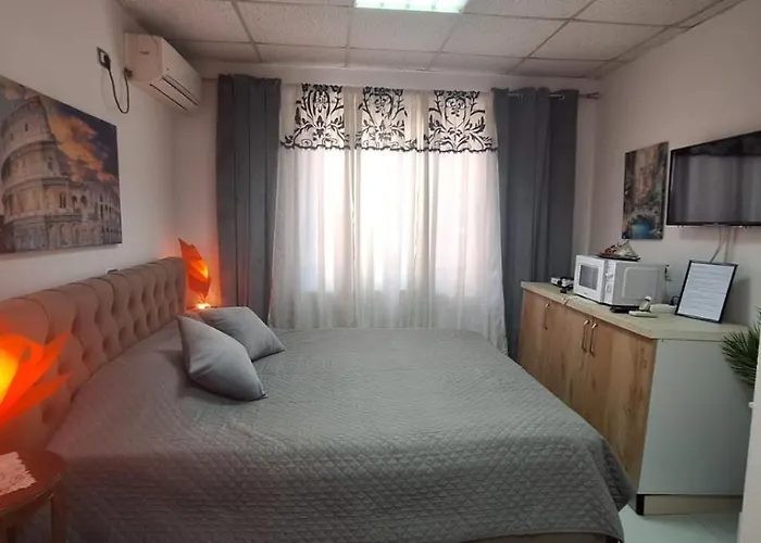 Oasis In Near Bus Station * Tirana