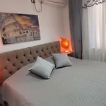 Oasis In Near Bus Station شقة تيرانا